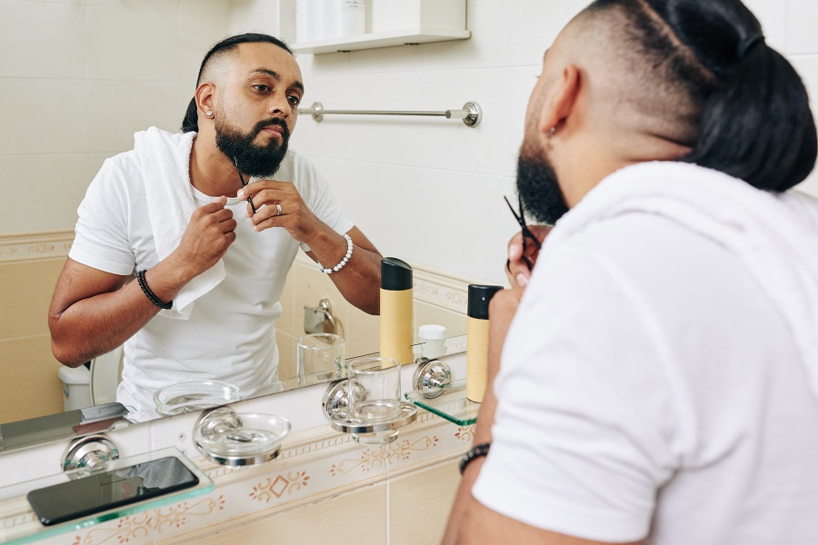 Cuidados com a barba no verão